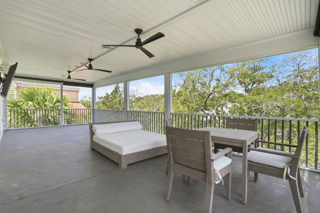 801 Harbour Watch Court, Mount Pleasant, SC 29464