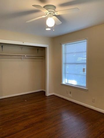 1100 Frost Street, Rosenberg, TX 77471