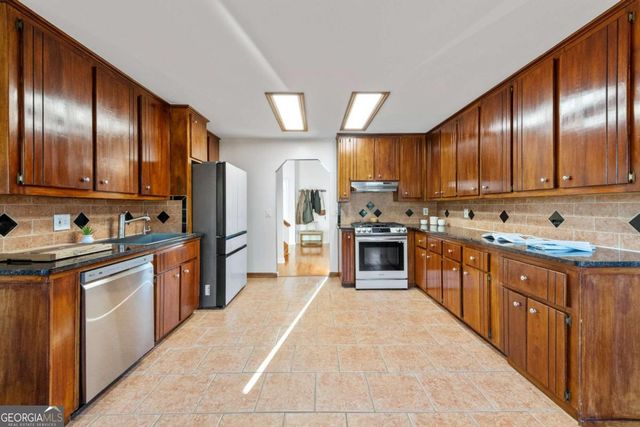 1764 Blackwillow Drive, Marietta, GA 30066