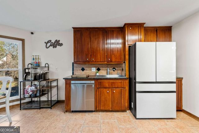 1764 Blackwillow Drive, Marietta, GA 30066