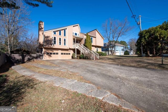 1764 Blackwillow Drive, Marietta, GA 30066