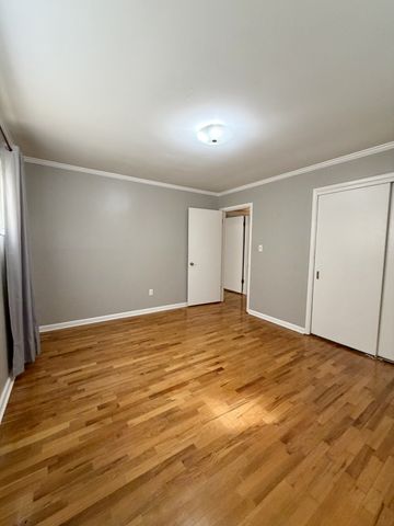 417 7th St, Lawrenceburg, TN 38464