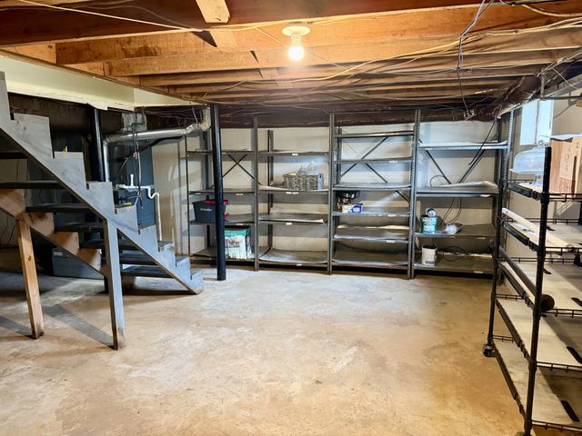 417 7th St, Lawrenceburg, TN 38464