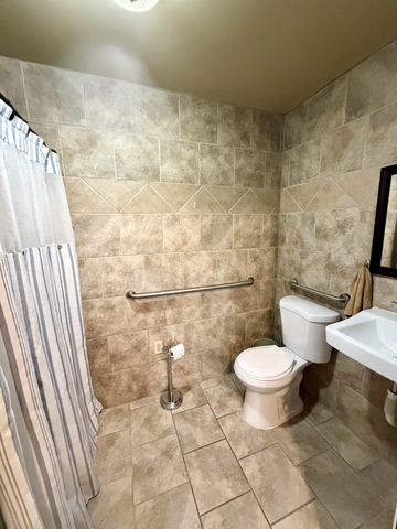 417 7th St, Lawrenceburg, TN 38464