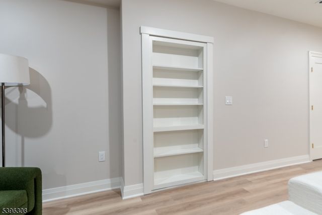 333 Harrison St, Paramus Boro, NJ 07652