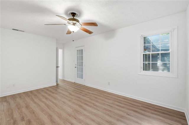 324 Farm Place Court NE, Woodstock, GA 30188