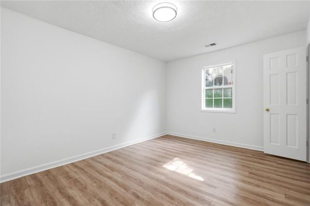 324 Farm Place Court NE, Woodstock, GA 30188