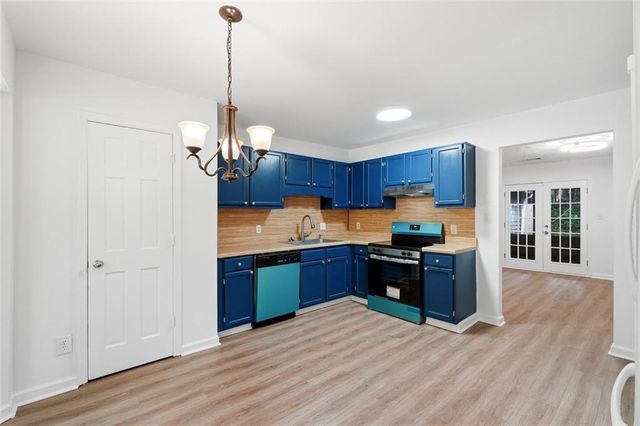 324 Farm Place Court NE, Woodstock, GA 30188