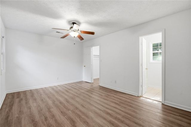 324 Farm Place Court NE, Woodstock, GA 30188