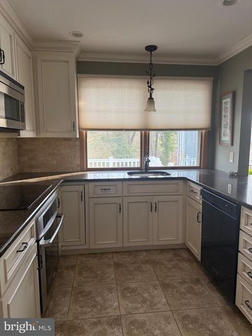 134 CROSSWICKS ELLISDALE RD, Allentown, NJ 08501