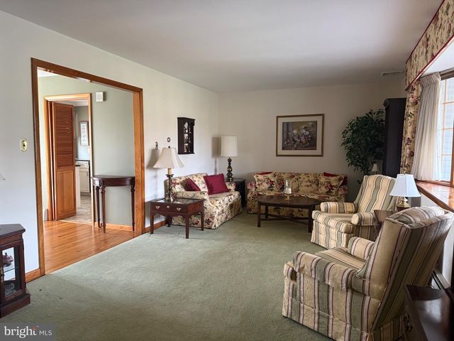 134 CROSSWICKS ELLISDALE RD, Allentown, NJ 08501