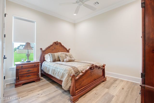 104 Travellers Palm Way, Broussard, LA 70518