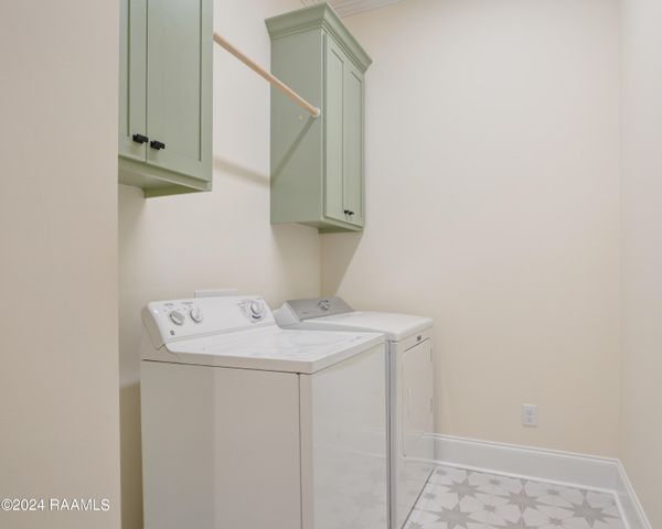 104 Travellers Palm Way, Broussard, LA 70518