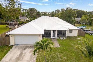 1762 SE Aires Lane, Port St Lucie, FL 34984