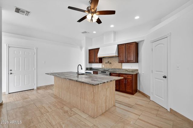 3528 N VAL VISTA Road, Apache Junction, AZ 85119