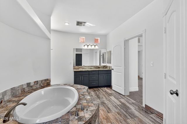 3528 N VAL VISTA Road, Apache Junction, AZ 85119