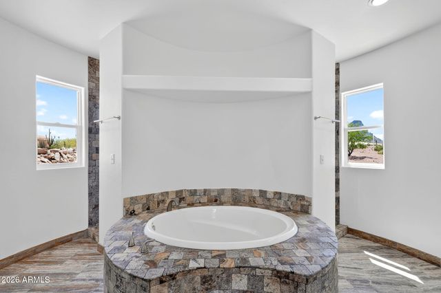 3528 N VAL VISTA Road, Apache Junction, AZ 85119