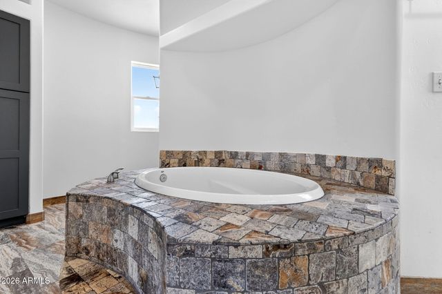 3528 N VAL VISTA Road, Apache Junction, AZ 85119