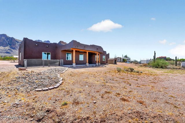 3528 N VAL VISTA Road, Apache Junction, AZ 85119