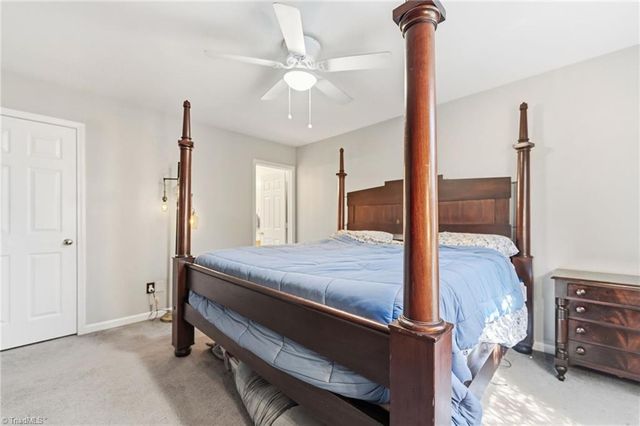 11 Franklinwood Drive, Greensboro, NC 27401