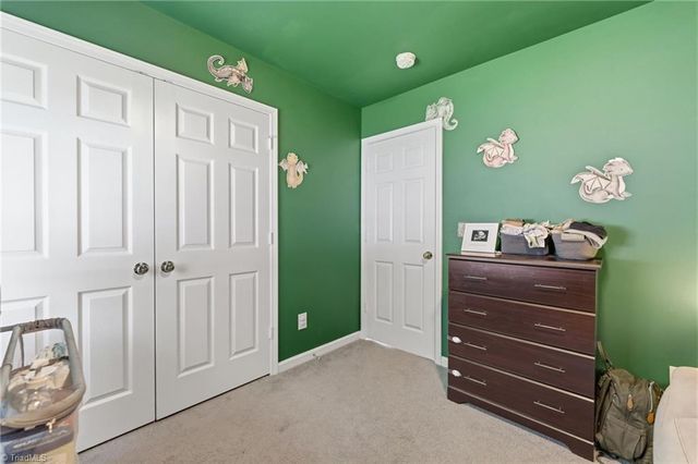 11 Franklinwood Drive, Greensboro, NC 27401