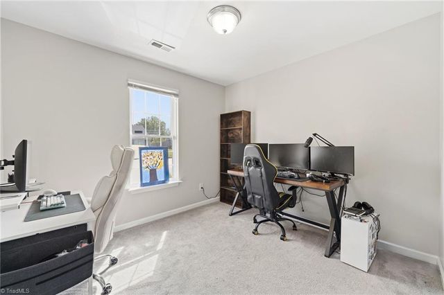 11 Franklinwood Drive, Greensboro, NC 27401