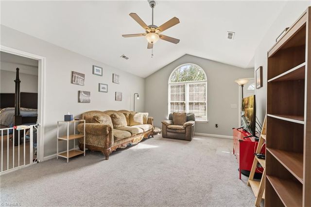 11 Franklinwood Drive, Greensboro, NC 27401