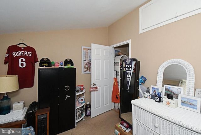 910 FERNWOOD ST, Emmaus, PA 18049