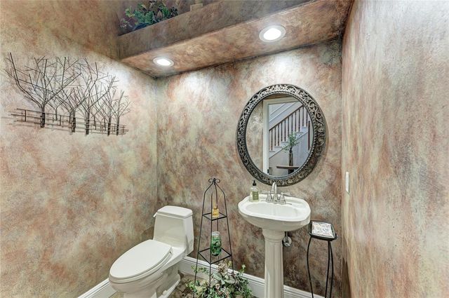 39321 WASHINGTON LOOP ROAD, Punta Gorda, FL 33982