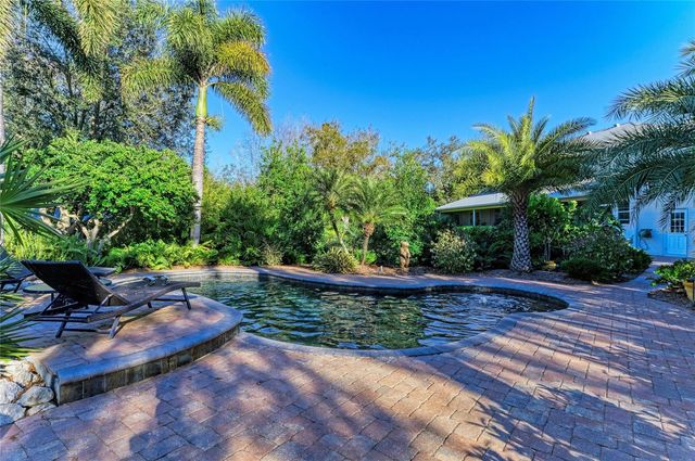 39321 WASHINGTON LOOP ROAD, Punta Gorda, FL 33982