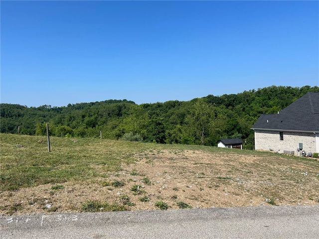 4003 Shenandoah Dr, Jefferson Hills, PA 15025