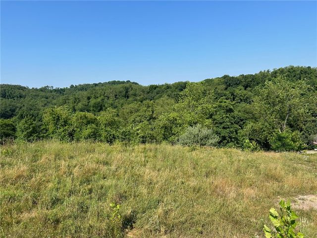 4003 Shenandoah Dr, Jefferson Hills, PA 15025