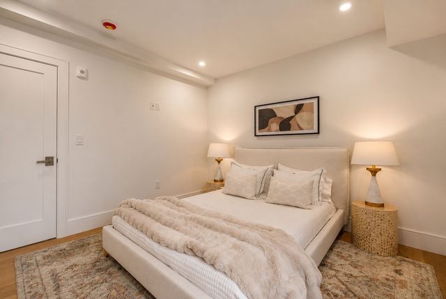 185 E Street 3, Boston, MA 02127