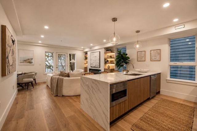 185 E Street 3, Boston, MA 02127