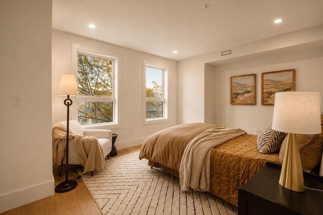 185 E Street 3, Boston, MA 02127