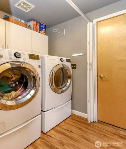 1615 57th Avenue NE, Tacoma, WA 98422