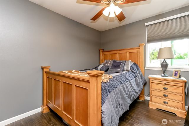 1615 57th Avenue NE, Tacoma, WA 98422