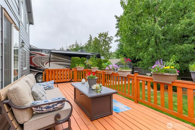 1615 57th Avenue NE, Tacoma, WA 98422