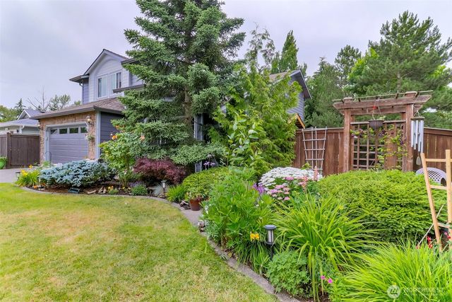 1615 57th Avenue NE, Tacoma, WA 98422
