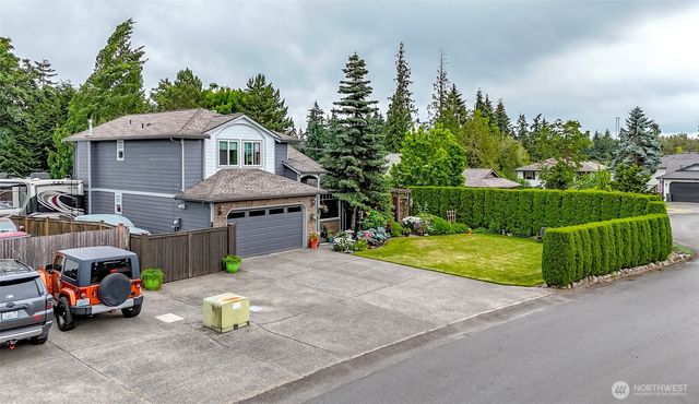 1615 57th Avenue NE, Tacoma, WA 98422