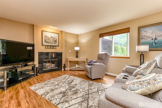 1615 57th Avenue NE, Tacoma, WA 98422