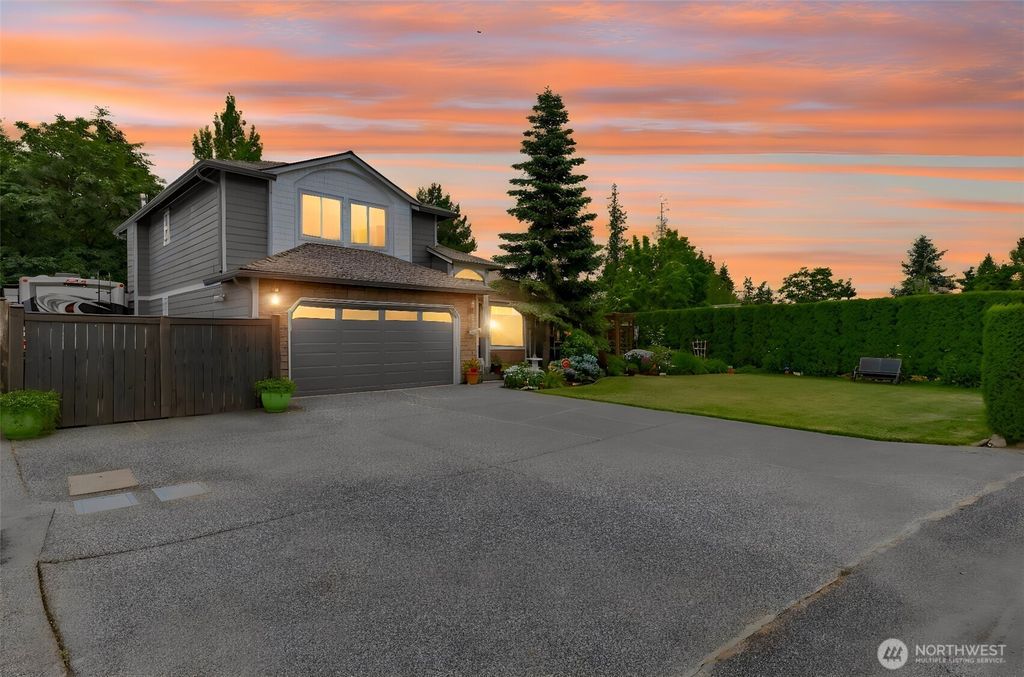 1615 57th Avenue NE, Tacoma, WA 98422