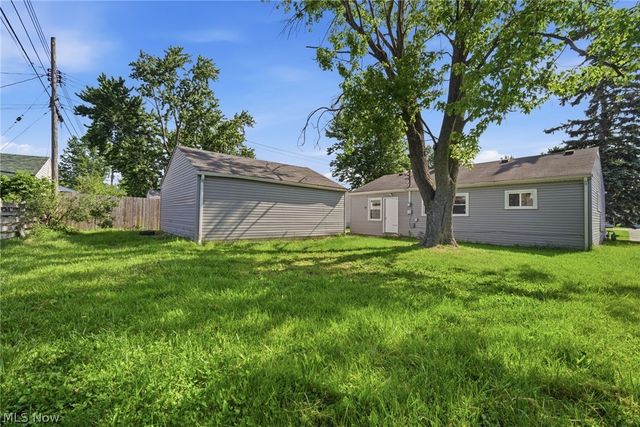 4316 Charleston Avenue, Lorain, OH 44055