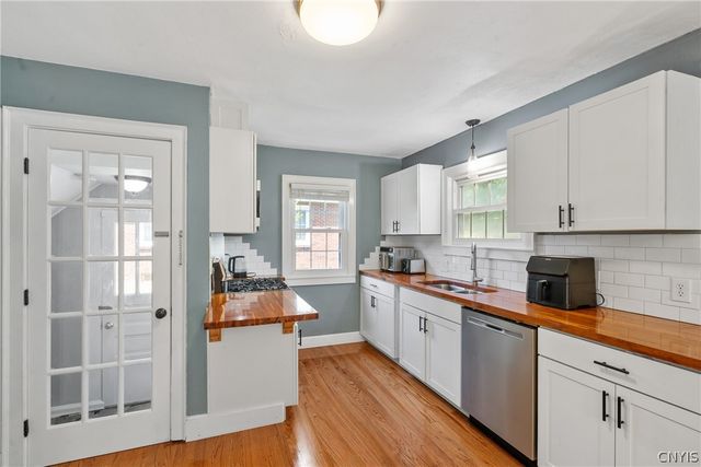136 Century Drive, Geddes, NY 13209