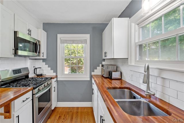 136 Century Drive, Geddes, NY 13209