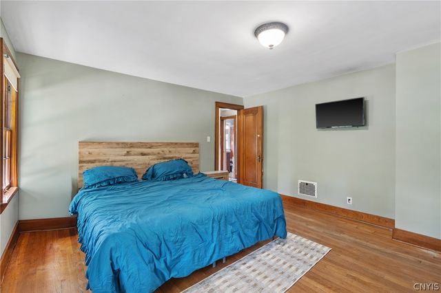 136 Century Drive, Geddes, NY 13209