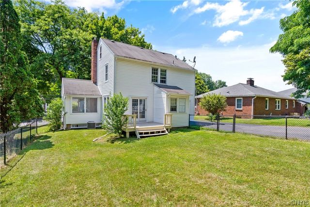 136 Century Drive, Geddes, NY 13209