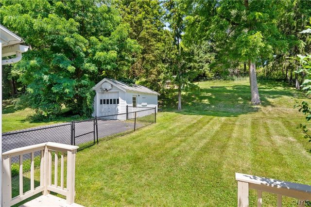136 Century Drive, Geddes, NY 13209