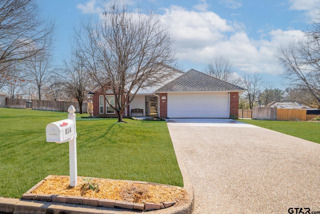 814 Braewood Circle, Lindale, TX 75771