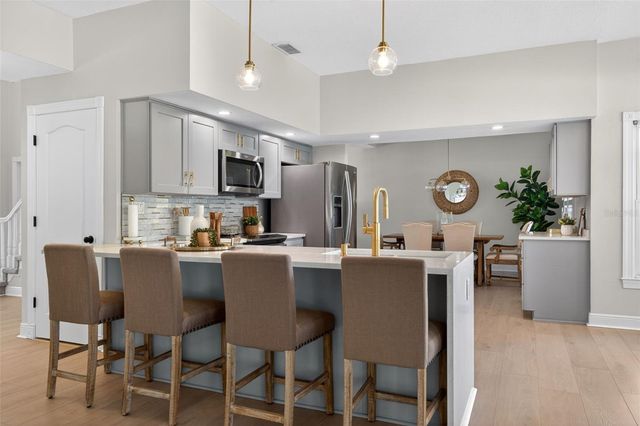 8667 BURNING TREE CIRCLE, Seminole, FL 33777